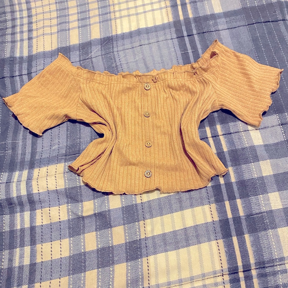 Off the shoulder cropped